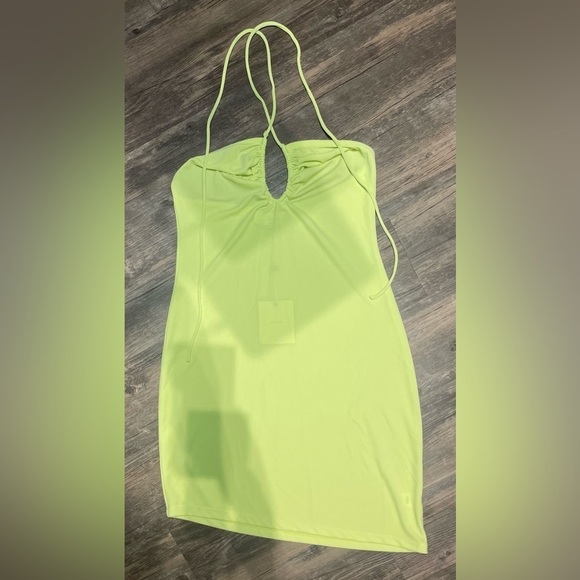 L’Academie NWT Mira Mini Dress in Limelight Size Medium - Picture 4 of 7